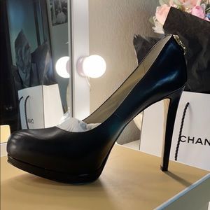 Michael kors pumps